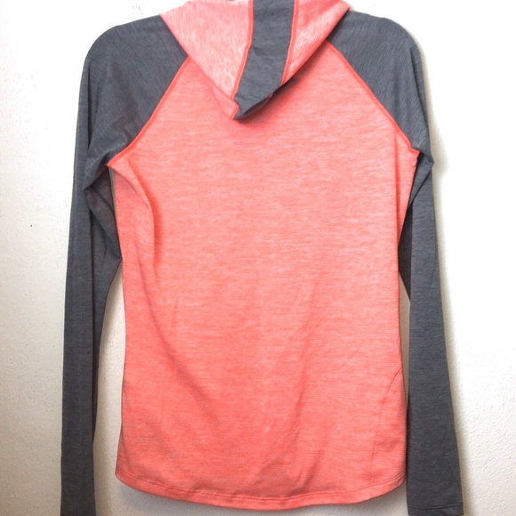 ❌SOLD❌ Under Armour Womens Mileage Hoodie Coral M - Picture 5 of 5